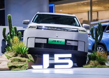 -48.11926484107971,0.7324621081352234,37.88517415523529,-3.0239658430218697,1.9311914220452309,21.599414944648743,-52.502280473709106,-3.232419490814209,14.5115926861763,0.32319072633981705,7.542283087968826,10.03488302230835,0.18227359978482127,-15.774968266487122,-6.440898776054382,-5.472609773278236,13.064752519130707,0.06747896550223231,-1.2330587953329086,-0.15463926829397678,-0.19321927102282643,-5.472609773278236,-0.003500474849715829