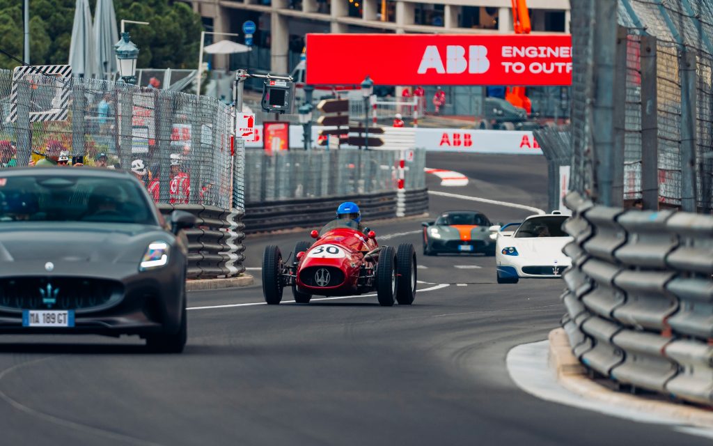 Maserati’nin İkonik Otomobilleri Monte Carlo Caddelerindeydi