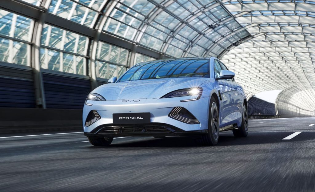 BYD SEAL Türkiye’ye Özel Versiyonuyla Yollara Çıkıyor
