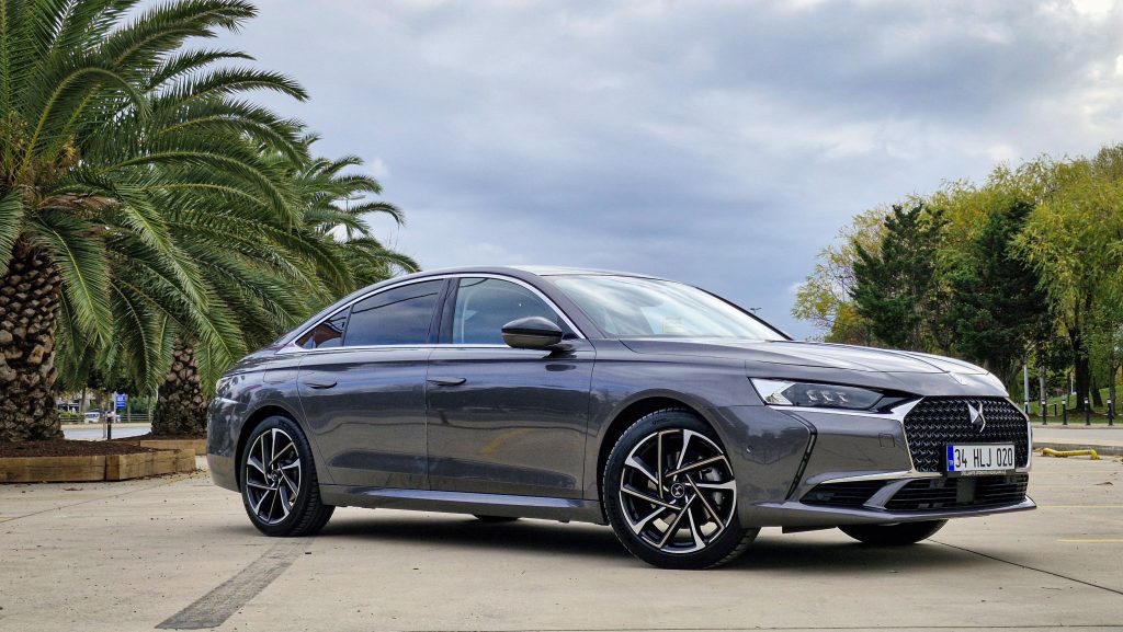 Sürüş İzlenimi #4: DS 9 E-TENSE