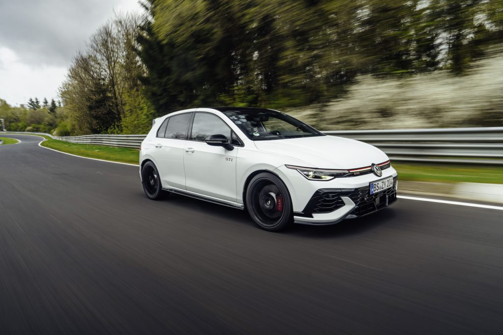 Volkswagen Golf GTI EDITION 50 Nürburgring Rekoru Kırdı