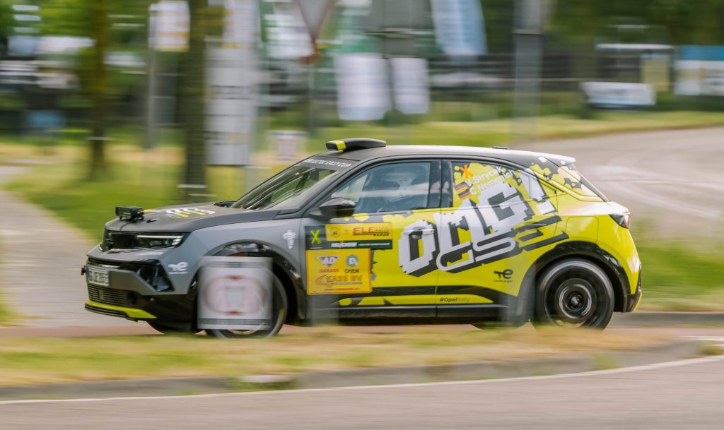 Opel Mokka GSE Rally Parkura Çıktı