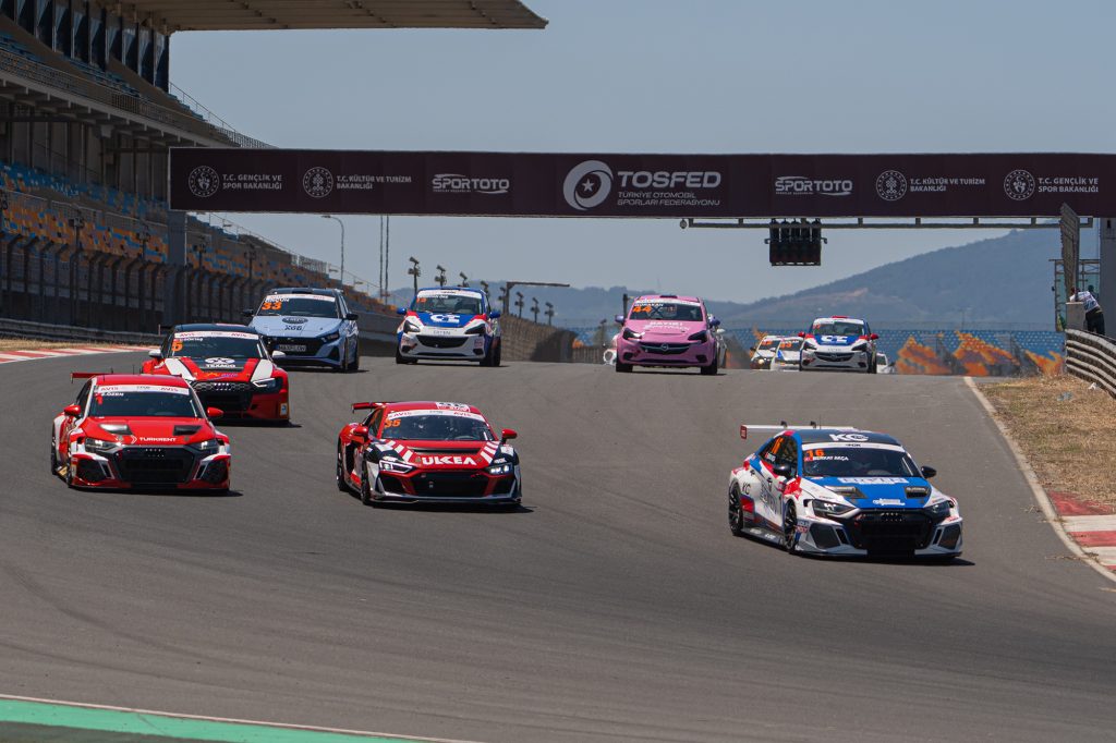 Pist Şampiyonası TOSFED İstanbul Park’ta Başladı