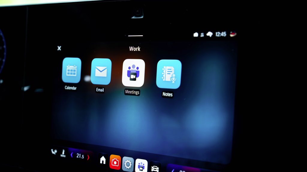 Mercedes-Benz ve Microsoft İş Birliğini Geliştiriyor