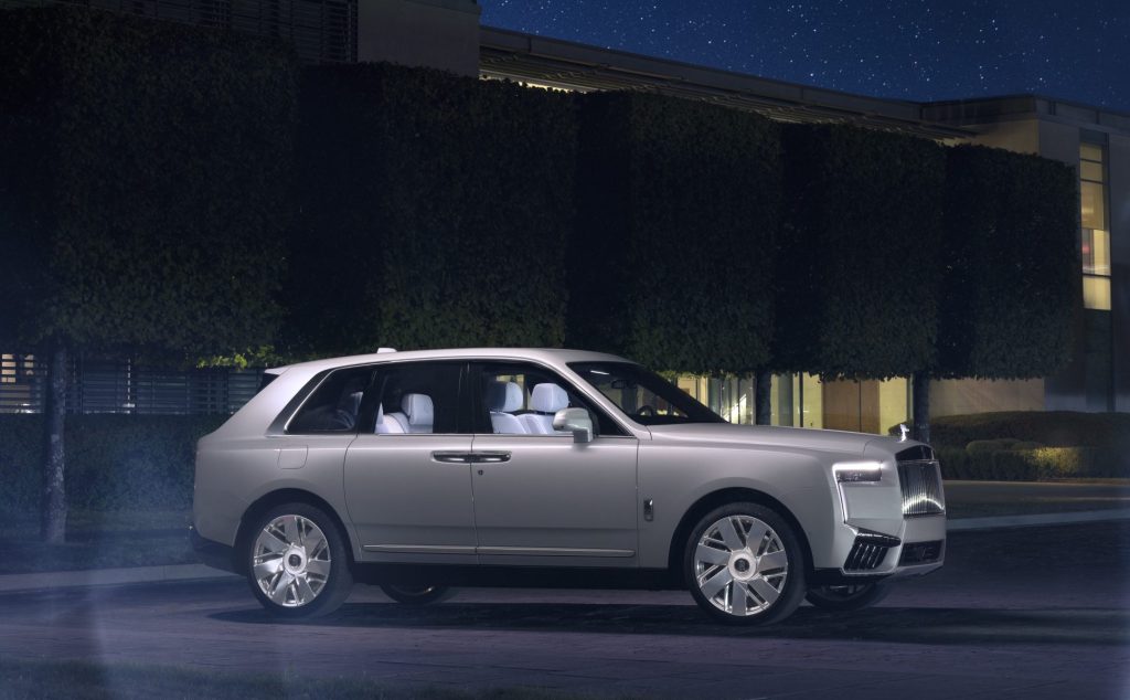 Rolls-Royce’dan Yeni Cullinan Cosmos Modeli