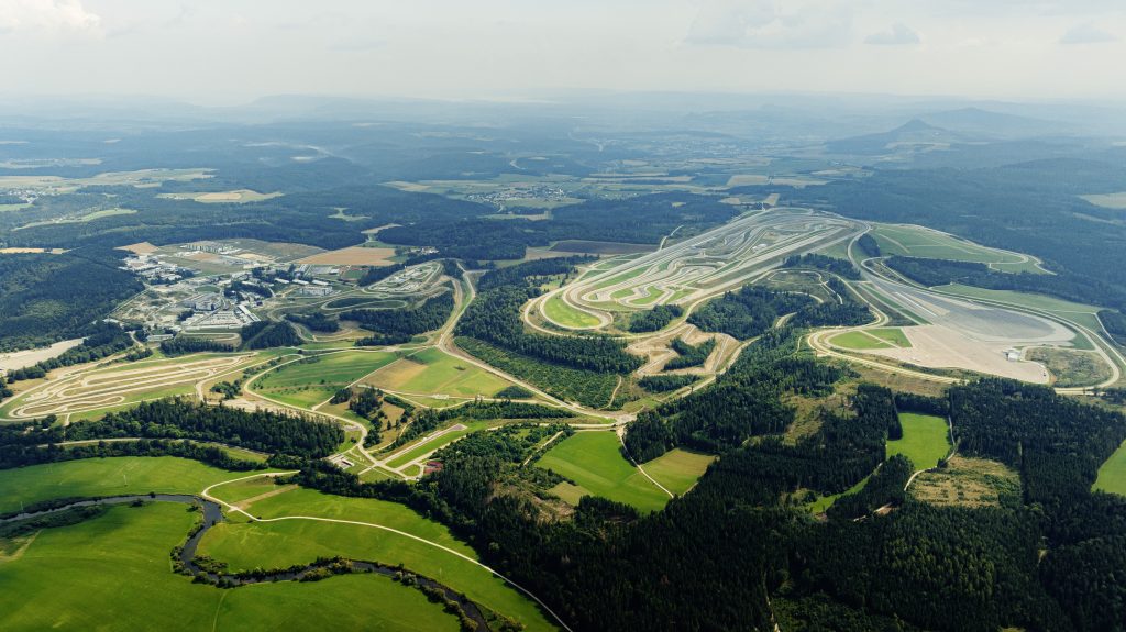 Mercedes-Benz Yeni Otomotiv Test Merkezini Açtı