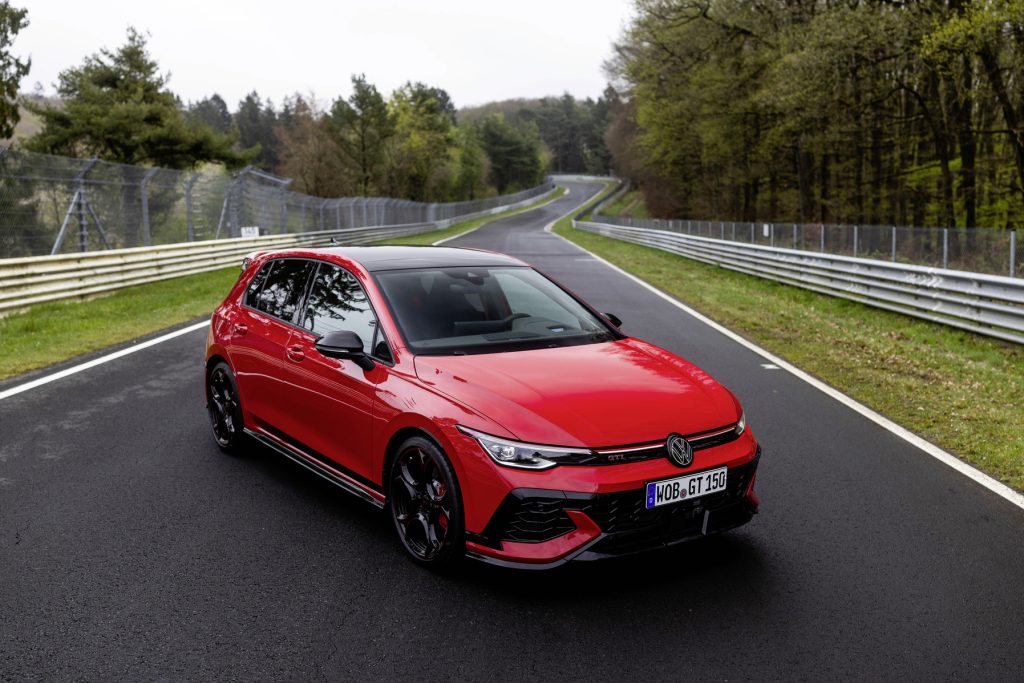 Volkswagen Golf GTI’dan 50. Yaşına Özel En Güçlü Modeli Geliyor