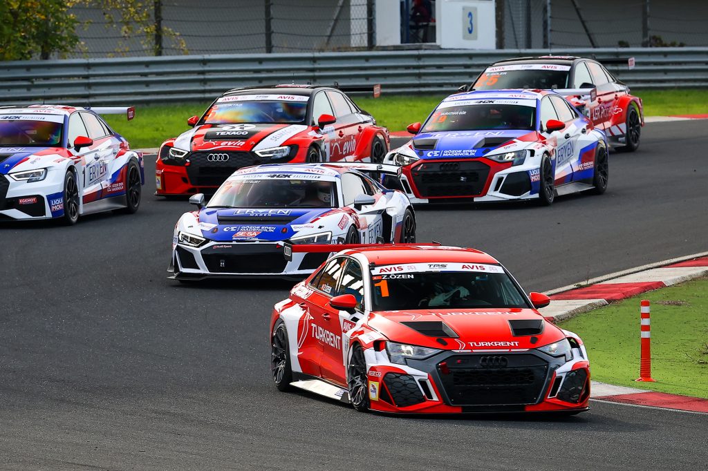 TOSFED İstanbul Park’ta Heyecan Tam Gaz Sürüyor