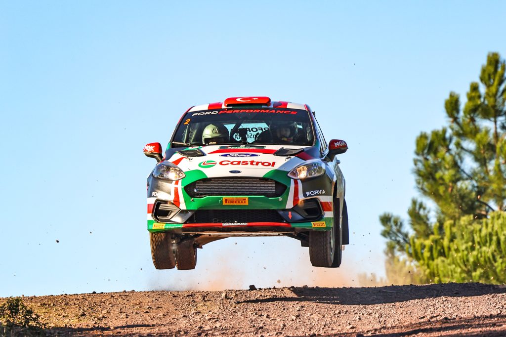 İstanbul Rallisi’ni Ali Türkkan-Oytun Albayrak Kazandı