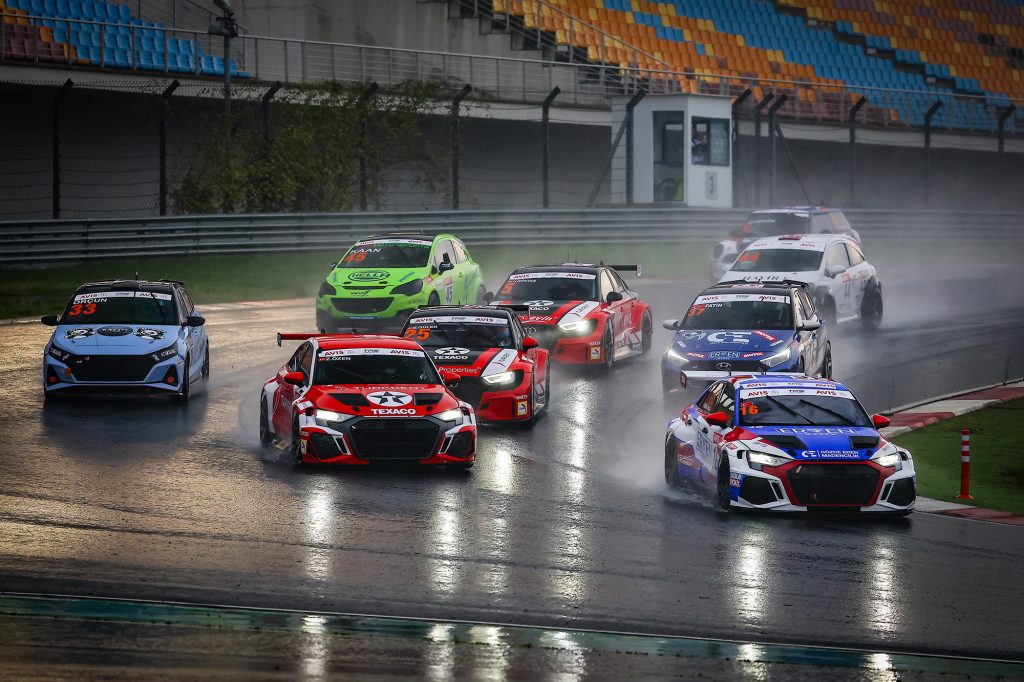 İstanbul Park’da Islak Hafta Sonu