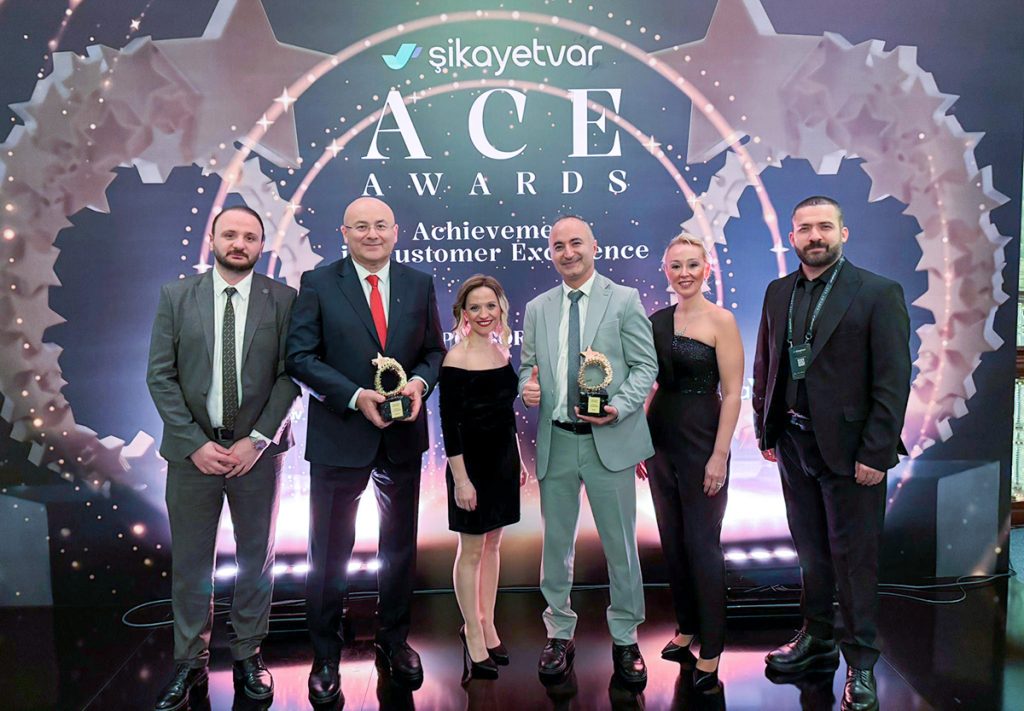 MAİS, Müşteri Deneyiminde RENAULT ve DACIA Markalarıyla Üst Üste Üçüncü Kez Ödül Aldı