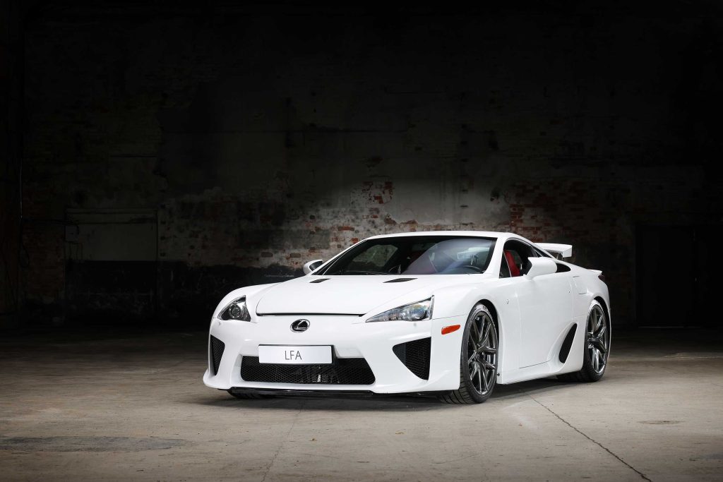 Lexus LFA Türkiye Turuna Çıktı