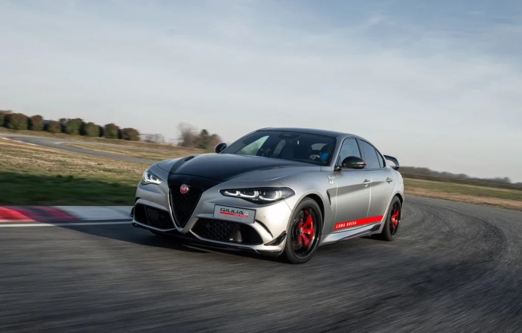 Alfa Romeo Giulia Quadrifoglio Luna Rossa Balocco Pistinde Test Edildi