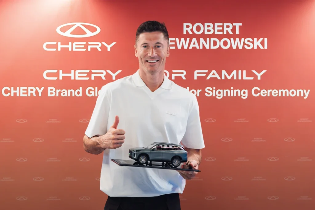Ünlü Futbolcu Robert Lewandowski Chery’nin Küresel Marka Elçisi Oldu