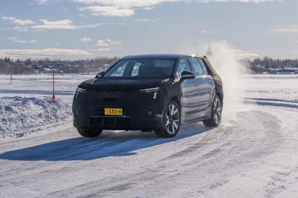 Škoda, Elektrikli Amiral Gemisi Peaq’in Test Sürecini ve İç Mekan Çizimlerini Paylaştı