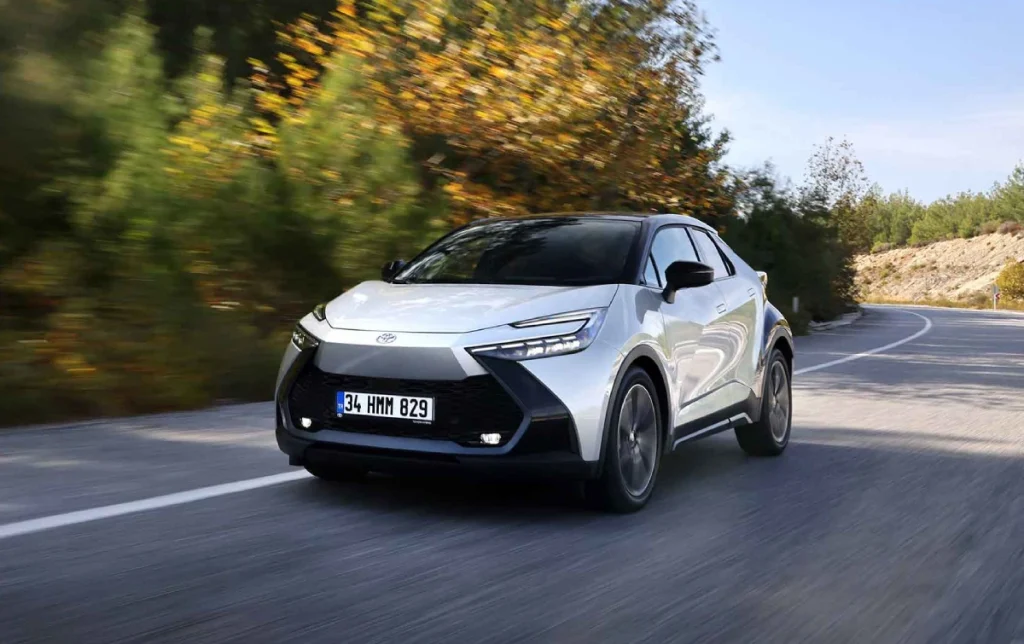 Toyota C-HR 10. Yaşını Kutluyor