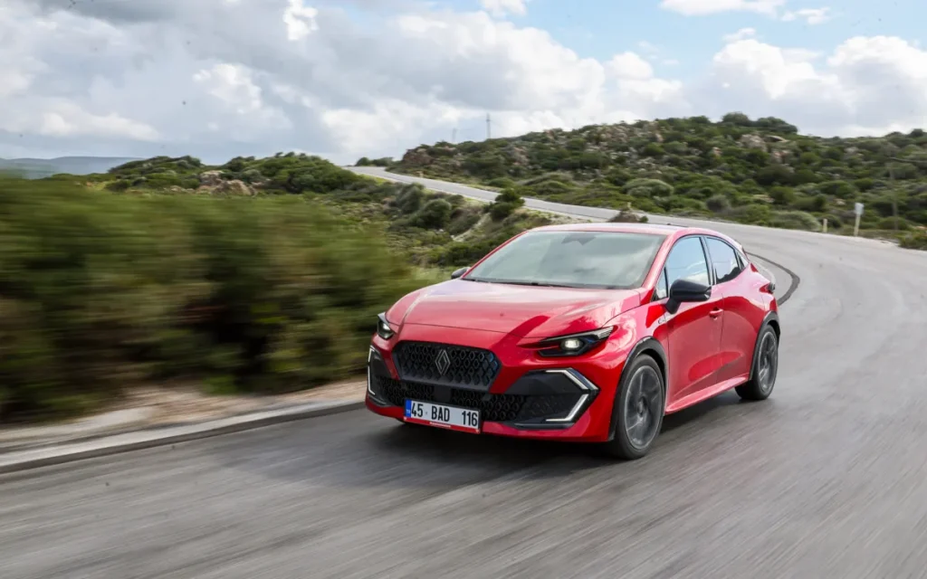 Renault 2026’nın İlk Yarısını Lider Tamamladı