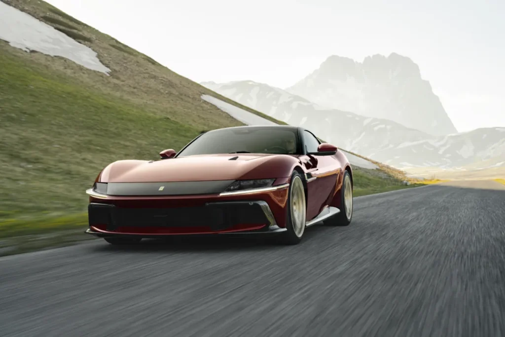 Ferrari, Manuel Sürüş Deneyimini Elektronik Altyapıyla Yeniden Yorumlayan 12Cilindri Manuale Modelini Tanıttı