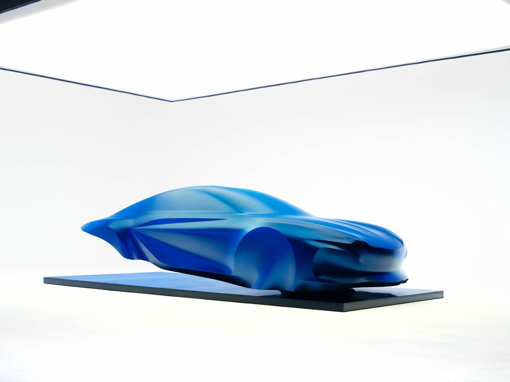Alpine, Geleceğin A110 Modelinin Tasarım İpuçlarını Taşıyan Heykelsi Ön Gösterimini Tanıttı